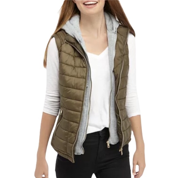 YMI Junior Hooded Puffer Vest NWT - Picture 12 of 12